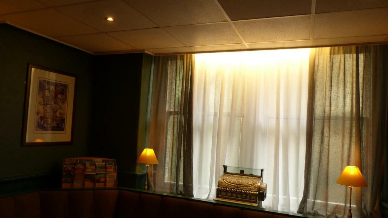 The Waverley Hotel وايتهيفين المظهر الخارجي الصورة